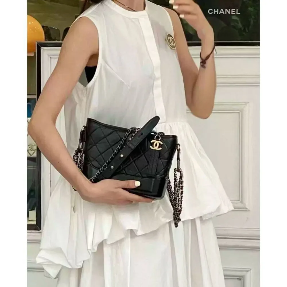 CHANEL brand color